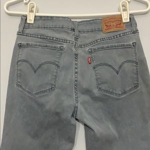 Levi 711 grey 29x32 EUC